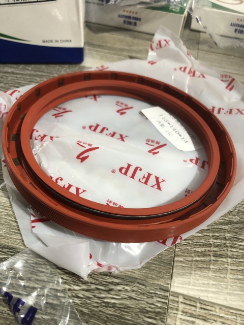 Sản phẩm gia đình làm: Combo 10 cái phớt kích thước 115x140x14 dành cho xe ô tô và các loại máy công nghiệp