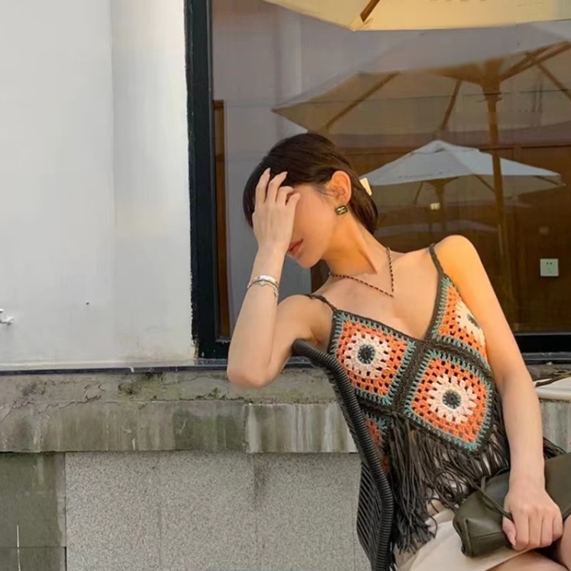 Áo Croptop Dệt Kim Hai Dây Cổ Chữ V Phối Tua Rua Phong Cách Boho Thời Trang Cho Nữ