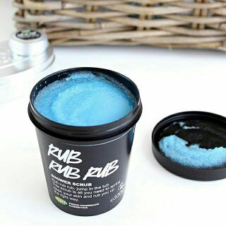 Tẩy tế bào chết Lush - rub rub rub
