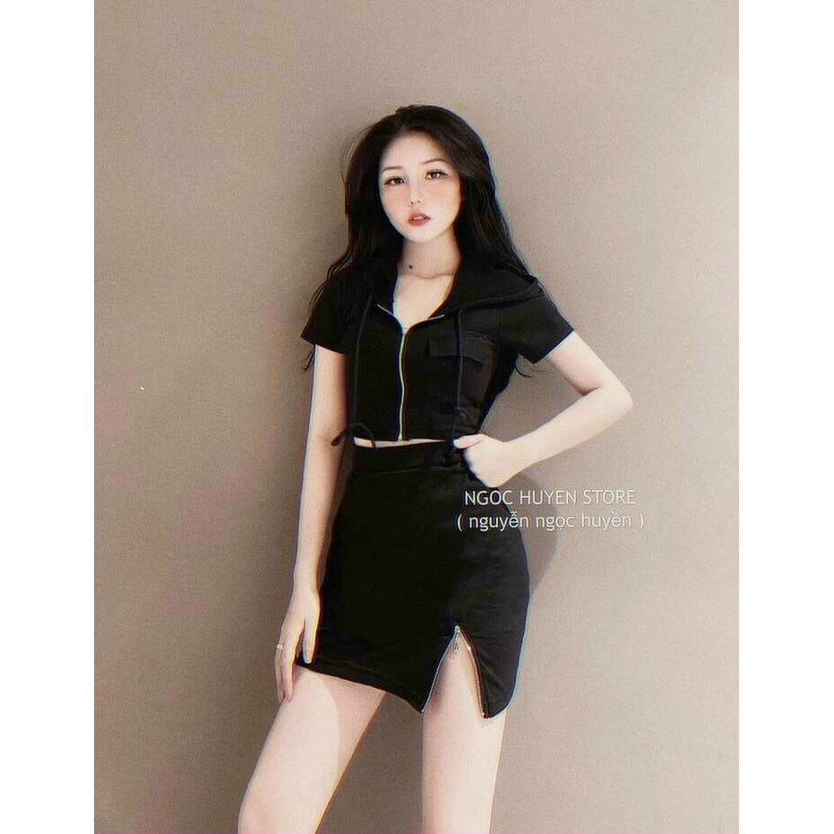 Set váy nữ xẻ đùi và áo croptop ôm body màu đen kéo khoá hottrend