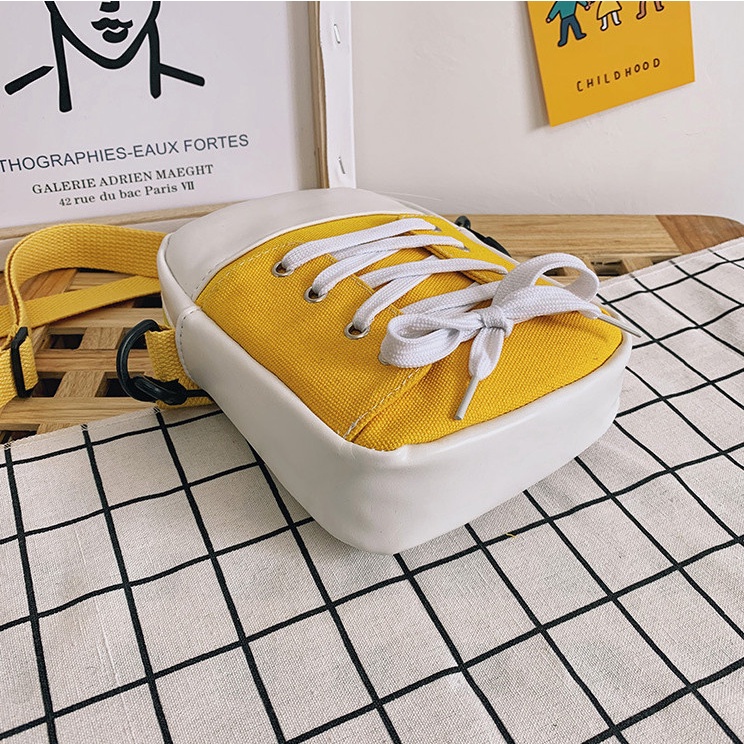 Túi chéo canvas mini style dễ thương giá rẻ cho nữ chiếc giày đi chơi du lịch nổi bật