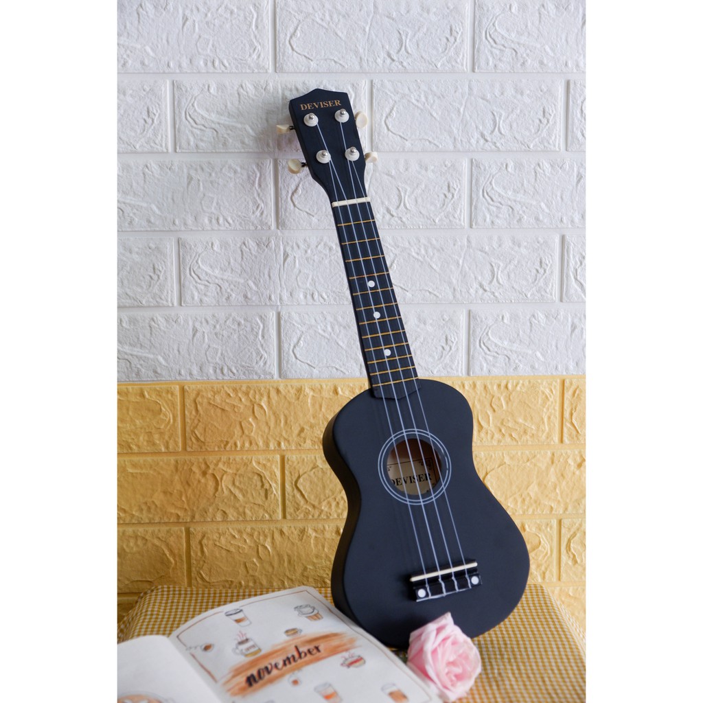 Đàn UKULELE SOPRANO giá rẻ tặng kèm bao đựng và 1 bộ dây đàn