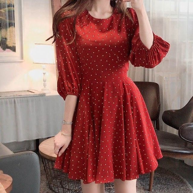 Đầm Nữ Bi Đỏ Thắt Eo Tay Lỡ