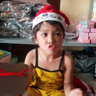 Nón noel size lớn và nhỏ.hàng vải nhung đẹp dày