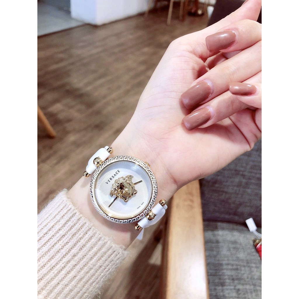 Đồng hồ nữ Versace dây da độc đáo