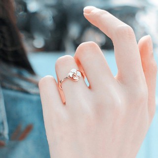 Nhẫn Nữ Hoa Trà Titan Ko Đen TT 3145