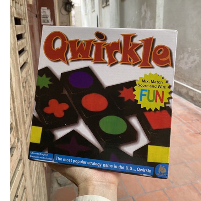 trò chơi tương tác board game Qwirkle. Ngân – đồ chơi thông minh