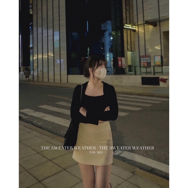 Áo len tăm dài tay cổ U ôm body sang chảnh | BigBuy360 - bigbuy360.vn