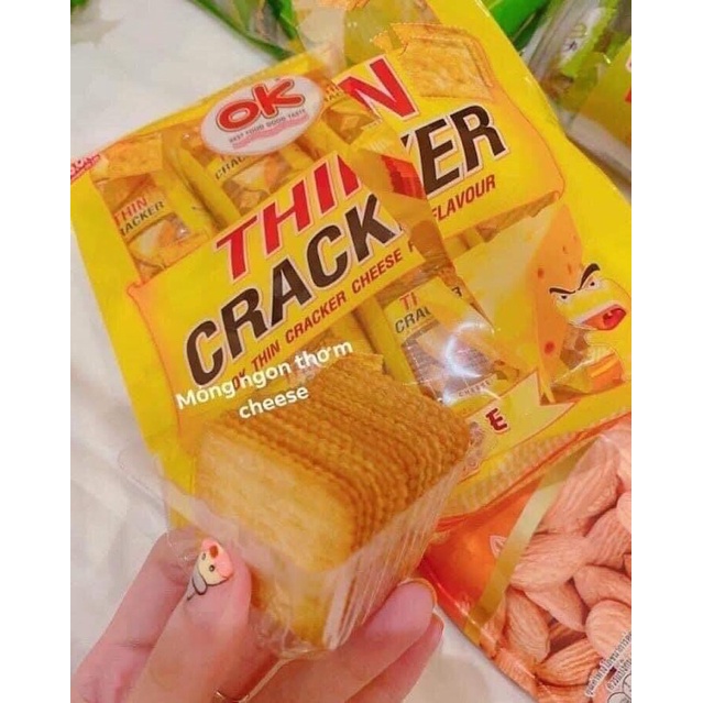 01 Bịch Bánh Quy OK THIN CRACKER Có 8 Gói Nhỏ Hàng Thái Lan