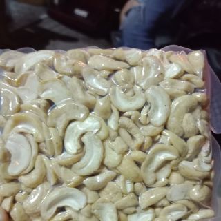 Hạt điều làm sữa , bánh loại bể đôi  chuẩn Bình Phước