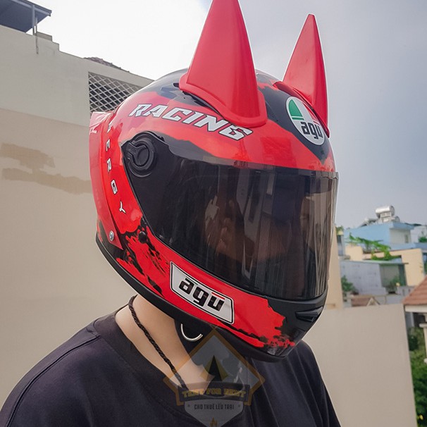 Mũ bảo hiểm AGU Racing + sừng batman+ đuôi gió AGV  (Tặng mũ trùm đầu và túi đựng)