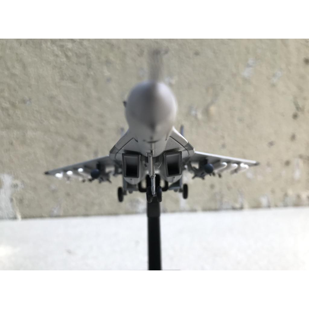 Mô hình Máy bay MIG 35 - 1:100