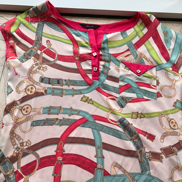 Áo kiểu hiệu Bellus Size L