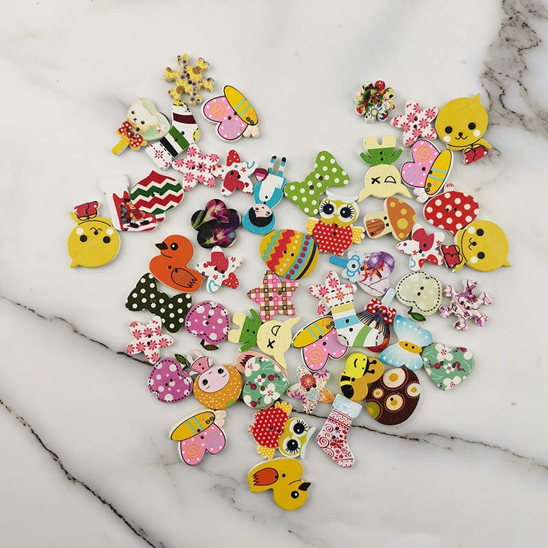 Set 50 Cúc Áo Bằng Gỗ Kiểu Dáng Hoạt Hình Dễ Thương Xinh Xắn