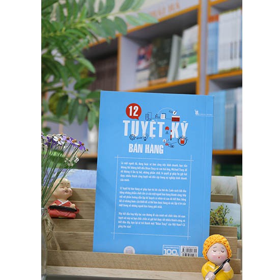 Sách - 12 Tuyệt Kỹ Bán Hàng Tặng Bookmark
