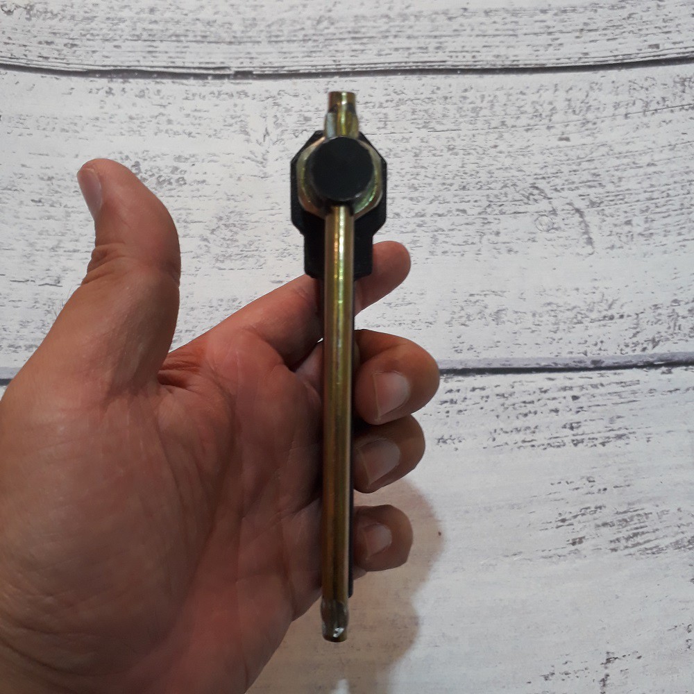 Cảo Tháo Mắt Sên Xe Máy - Van Đột Xích