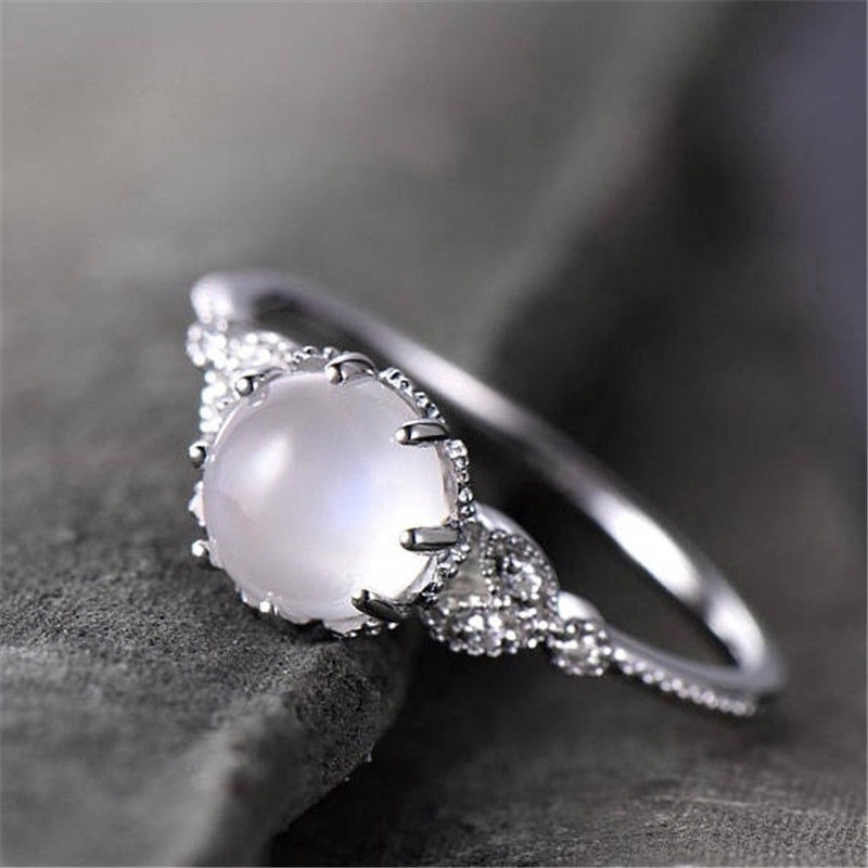 Mặt Đá Mặt Trăng Thiên Nhẫn Đứng Kim Cương Mạ 18K Hoa Hồng Vàng Trắng Opal