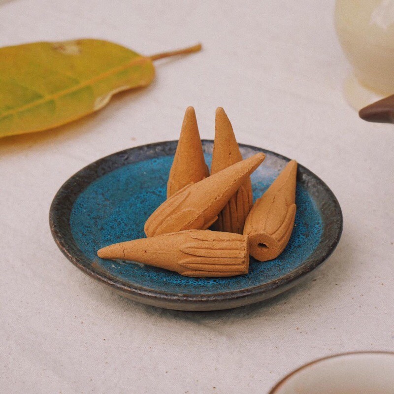 Nụ Trầm đặt thác khói | BigBuy360 - bigbuy360.vn