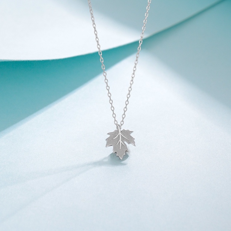 Vòng Cổ Lá Phong Nhỏ Nhắn Thanh Lịch Phong Cách Hàn Quốc Cho Nữ DB2677 Bảo Ngọc Jewelry