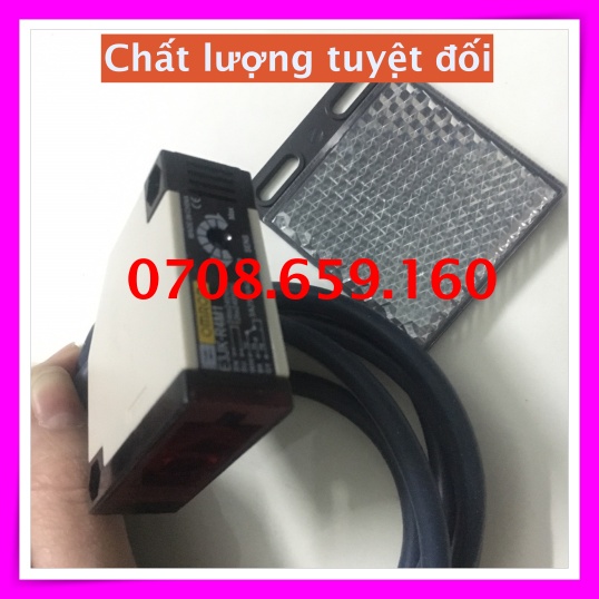 Cảm biến quang Omron E3JK-R4M1