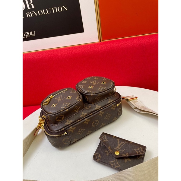 Túi đeo chéo nữ thiết kế 1 ngăn chính bên ngoài 2 ngăn nhỏ riêng biệt thương hiệu Louis Vuitton LV da thật cao cấp