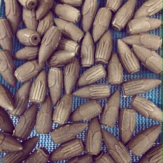 Trầm hương thác đổ