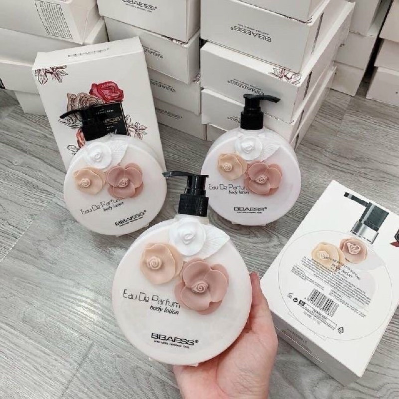 sữa tắm hoa Hồng chai tròn 500ml .
