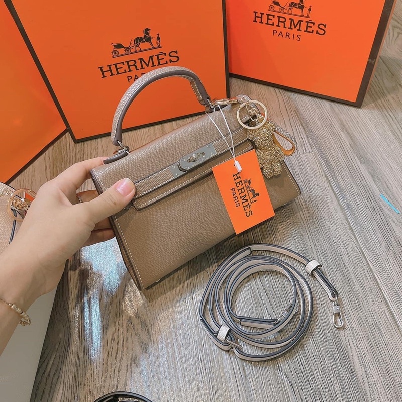 Túi xách chữ H bản size 19cm khoá bạc da sần
