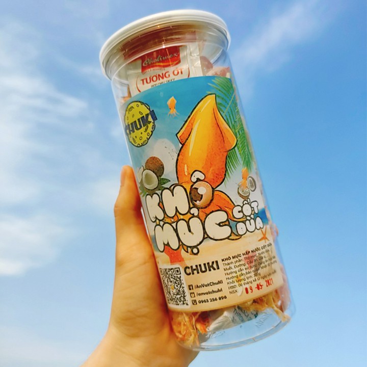 Khô mực xé sợi hấp nước cốt dừa hũ 300g ChuKi đồ ăn vặt Saigon | BigBuy360 - bigbuy360.vn