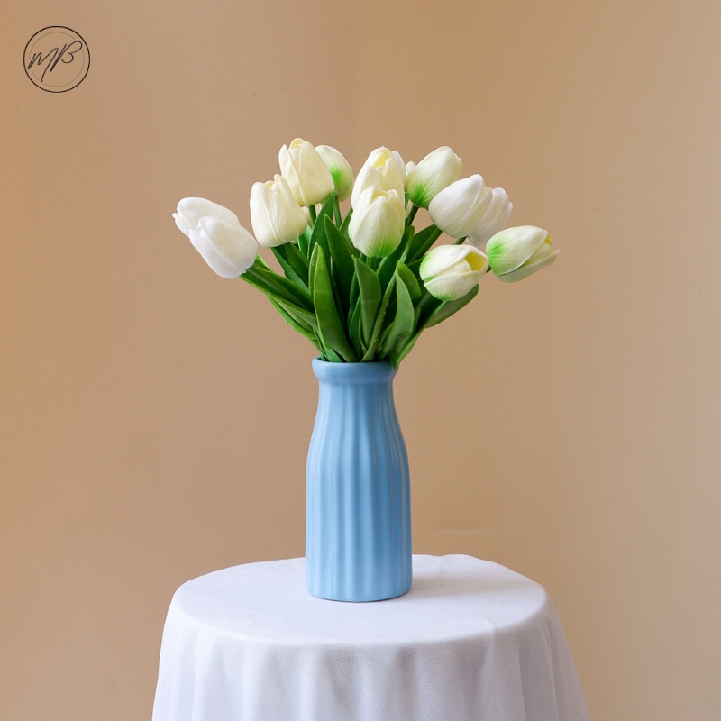 Hoa Tulip Giả Lá Thẳng Nhiều Màu Mơ & Bơ Chất Liệu Cao Su Non Cao Cấp Thích Hợp Chụp Ảnh, Decor Trang Trí Nhà, Bàn Học