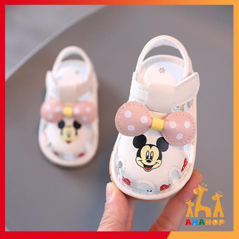 Giày sandal bé gái - Sandal tập đi cho bé gái hình Mickey chất da PU đế chống trơn trượt có còi siêu mềm A1