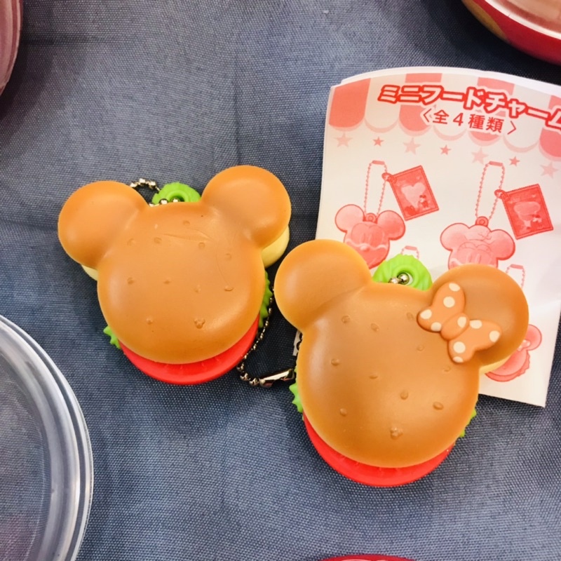 Móc khoá Disney Bánh hình Mickey và Minmie