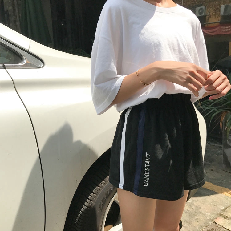 Quần short SUXI dành cho nữ ống rộng kẻ sọc thời trang Hàn Quốc