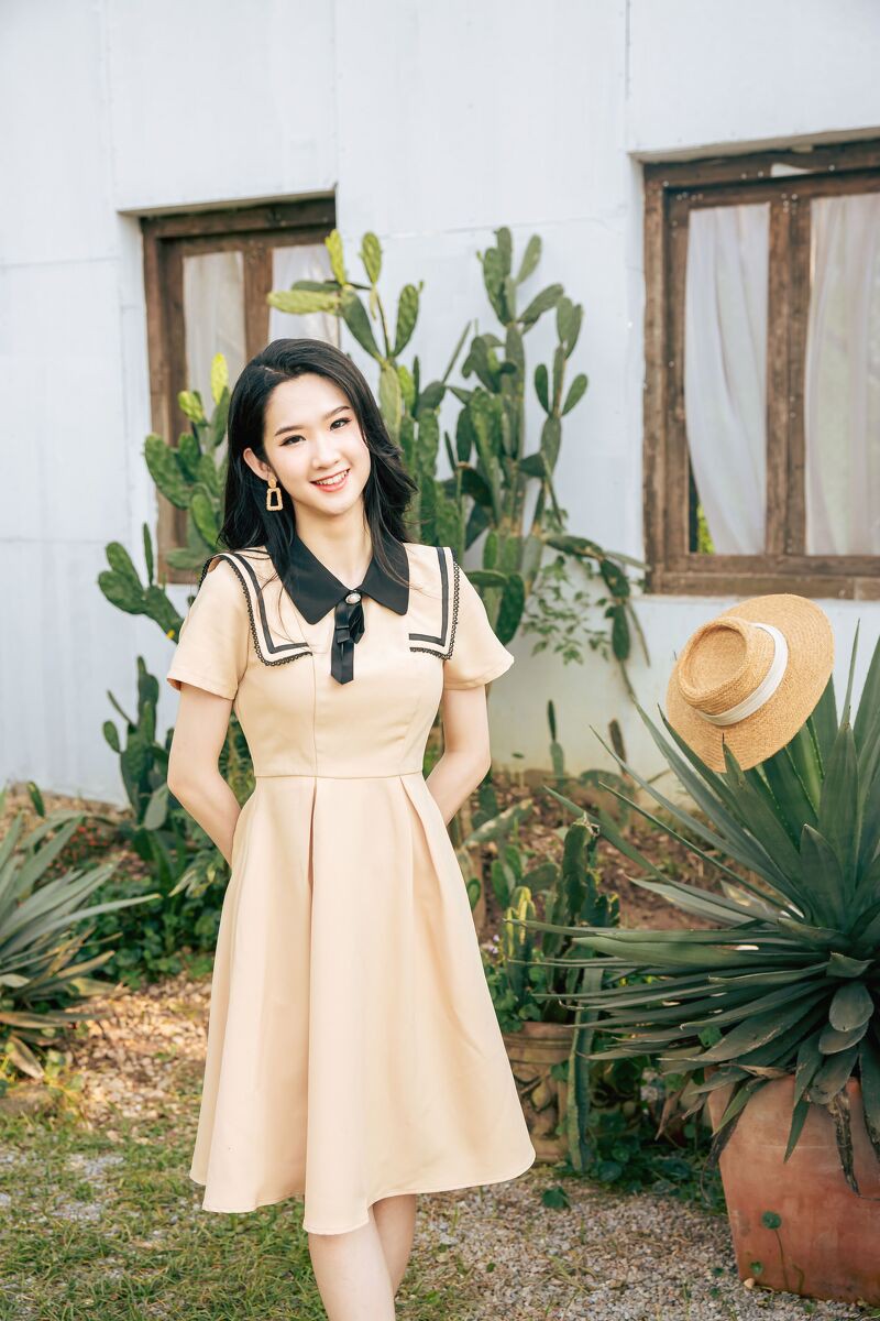 [Mã WABRWA15 giảm 15% đơn 300K] CCHAT Váy xoè cổ sen | BigBuy360 - bigbuy360.vn