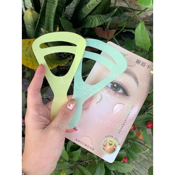 Set 2 Thẻ Khuôn Hỗ Trợ Vẽ Lông Mày Tái Sử Dụng Tiện Lợi