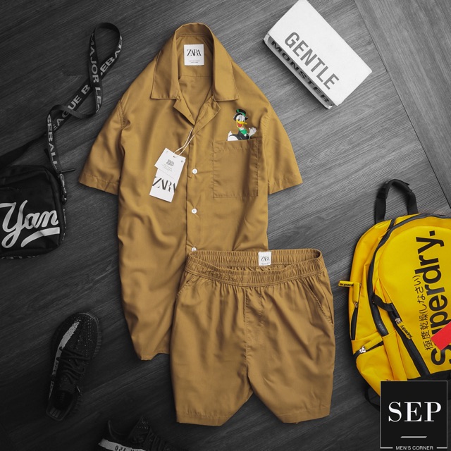 Set bộ unisex Mickey & Donald chất liệu sợi tre nhẹ mát, 1 set bao gồm 1 áo somi cổ danton & 1 quần short | BigBuy360 - bigbuy360.vn