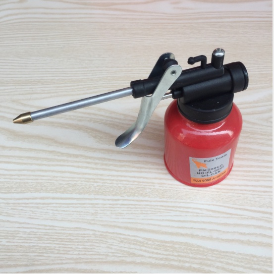 Bình bơm nhớt, châm nhớt dành cho Xe máy, Ô tô dễ sử dụng