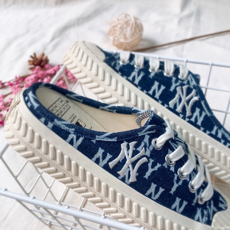 Fox Sneaker - Giày MLB Mule Denim chính hãng giá tốt