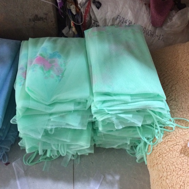 Màn tuyn xanh, hồng