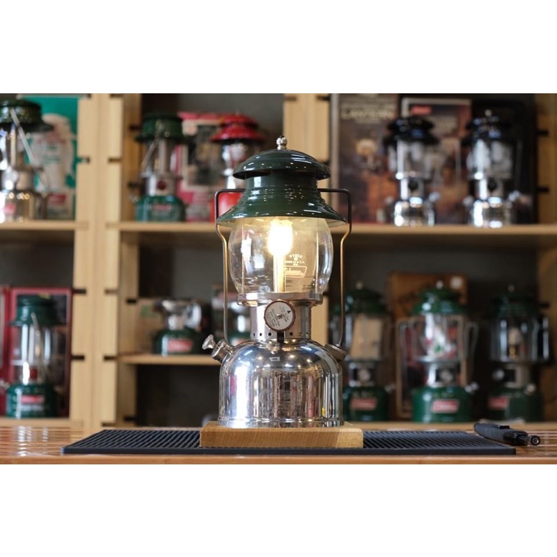 Đèn Măng Xông Coleman Vintage 200A Canada Date 1955 ( Used )