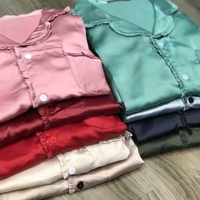 Bộ lụa satin viền beo