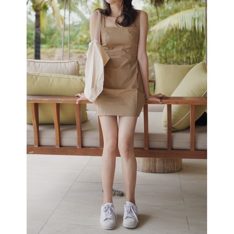 [Mã SKAMSALEP6 giảm 10% tối đa 100K đơn 150K] Đầm 2 đây bảng to freesize Pumi | BigBuy360 - bigbuy360.vn