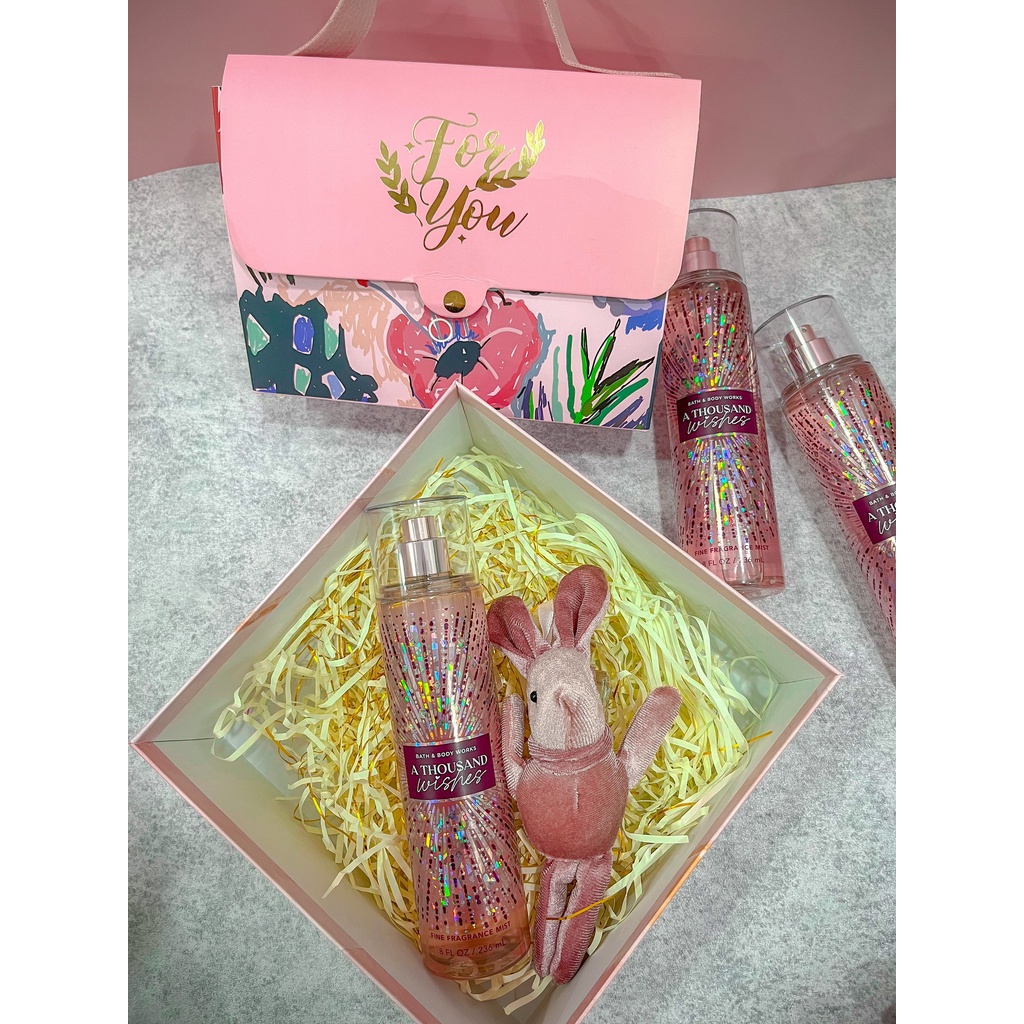 Xịt Toàn Thân Bath And Body Works A Thousand Wishes Khử Mùi Hương Hoa Mẫu Đơn Dành Cho Nữ Chai 236ml