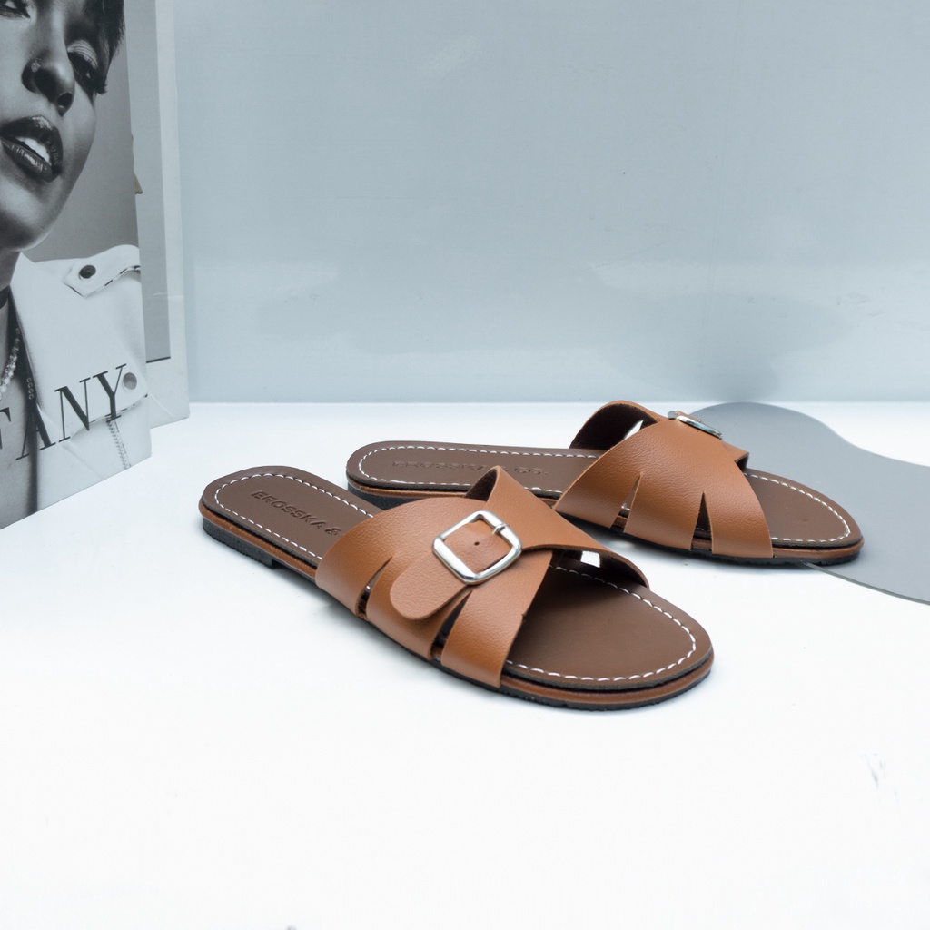 Dép đi biển thời trang Sunnieshoes & Erosska 2021 quai ngang khóa