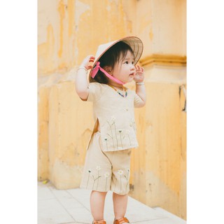 Bộ bà ba linen bột màu be thêu hoa cúc nhí