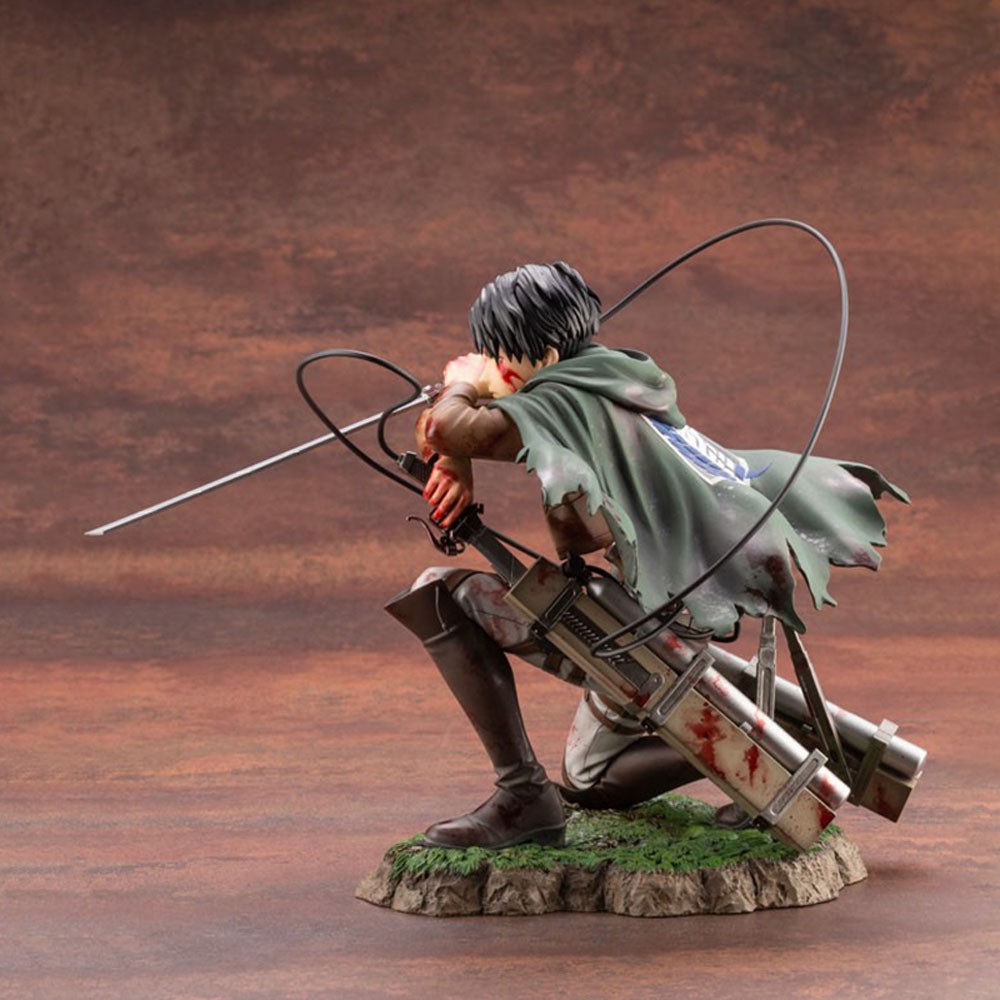 Mô Hình Nhân Vật Phim Attack On Titan Bằng Pvc