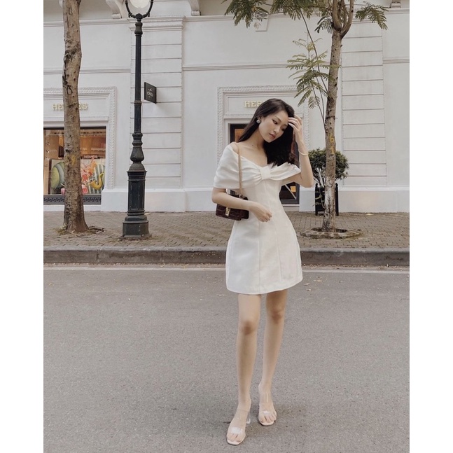 Đầm trắng trễ vai nơ ngực ❤️