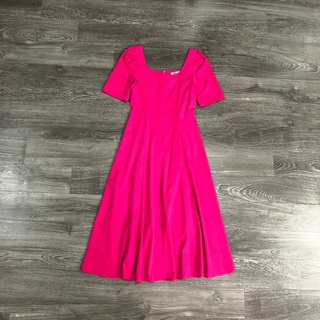 Đầm H@BBS cổ vuông tay ngắn