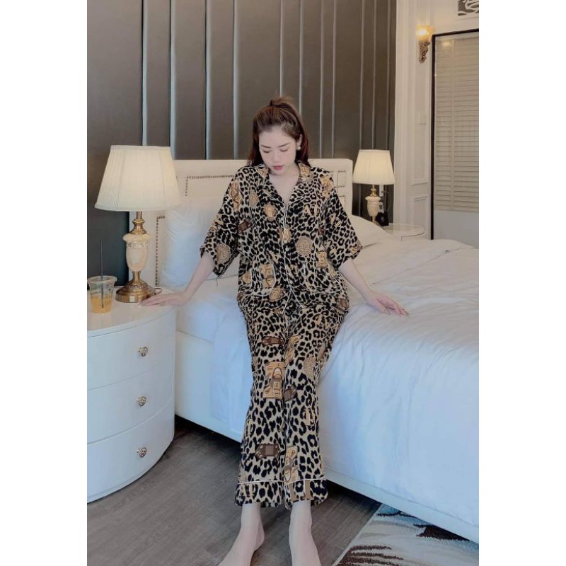 Bộ đồ ngủ mặc nhà Vic's lụa Latin kiểu pijama hoạt tiết sang trọng L236