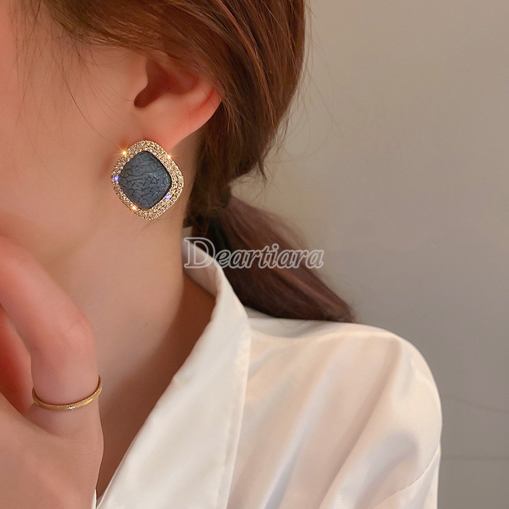 Khuyên Tai Nữ Hình Vuông Đính Đá Thời Trang